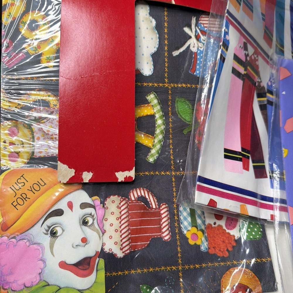 Lot Of Vintage Wrapping Paper Sheets Multiple Occasions 70s 80s Mickey/Clowns - Picture 2 of 13